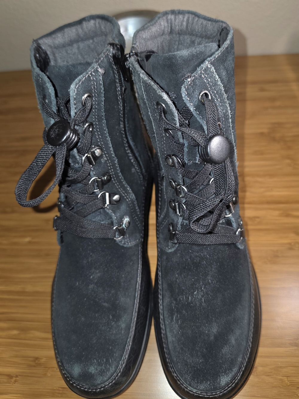 Clarks Kearns Sirena Black Suede Lace-Up Ankle Boots Size 40 US 9-9.5